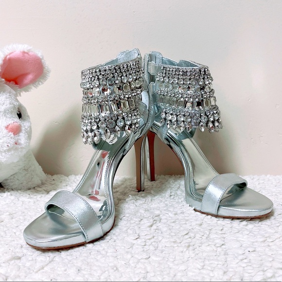 Brand New Silver Color Party & Evening Shoes - Size 6.5M - Picture 1 of 6